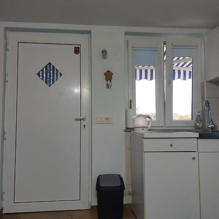 Apartmani Damir Kazija Пакоштане Екстер'єр фото
