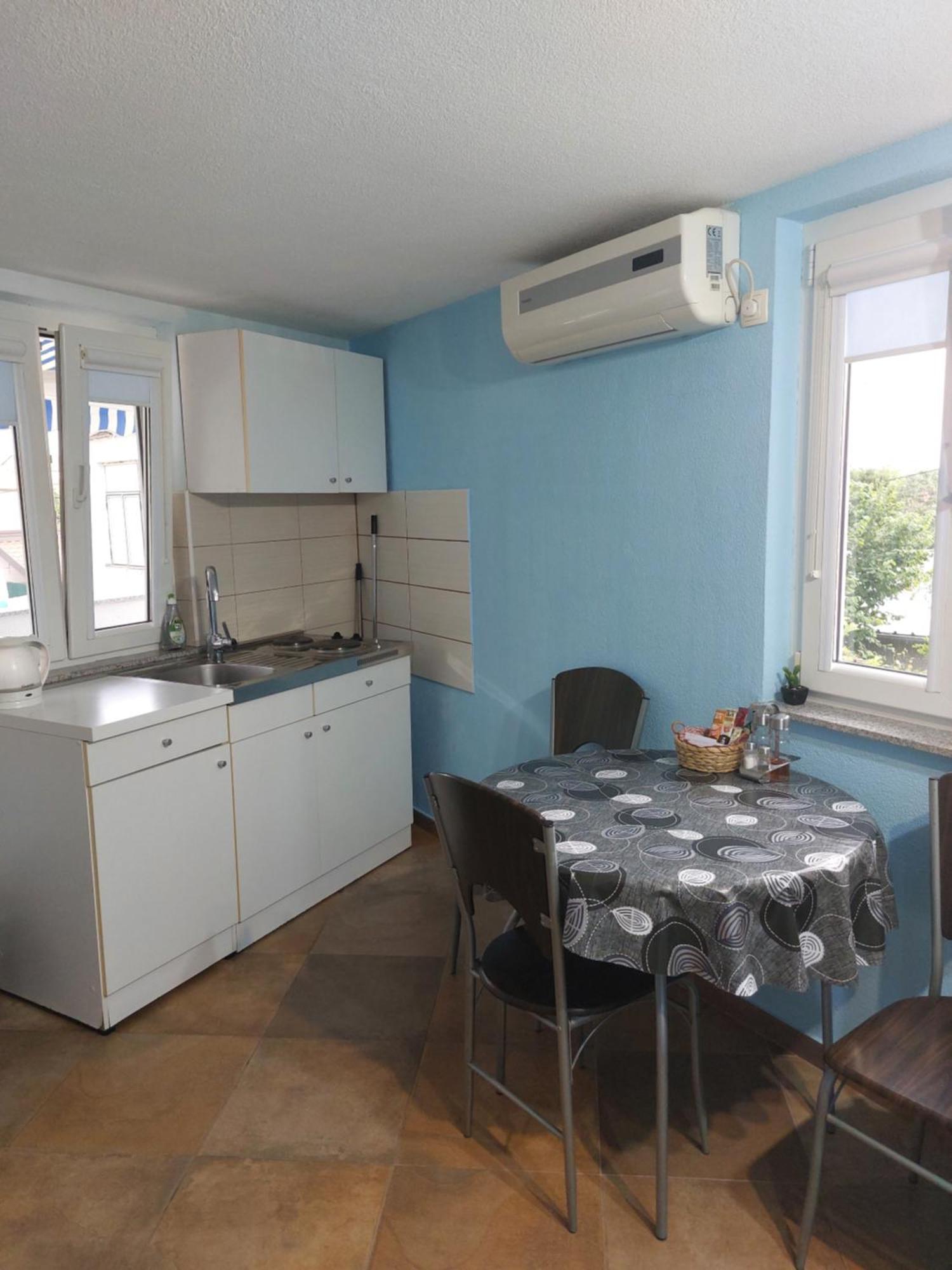 Apartmani Damir Kazija Пакоштане Екстер'єр фото